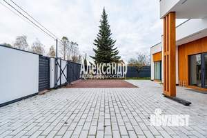 Коттедж 350м², 1-этажный, участок 10 сот.  
