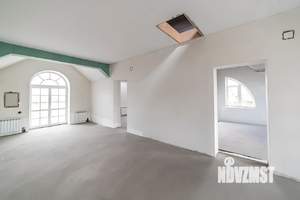 Коттедж 670м², 2-этажный, участок 12 сот.  