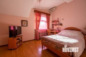 Таунхаус 295м², 3-этажный, участок 2 сот.  