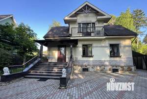 Коттедж 381м², 2-этажный, участок 15 сот.  