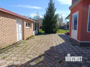 Дом 213м², 2-этажный, участок 11 сот.  