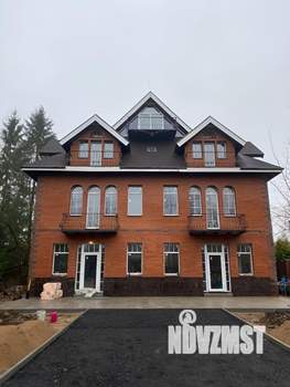 Коттедж 809м², 4-этажный, участок 12 сот.  