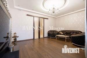 Таунхаус 300м², 4-этажный, участок 2 сот.  