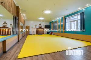 Коттедж 860м², 3-этажный, участок 21 сот.  
