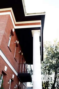 Дом 238м&sup2;, 3-этажный, участок 10 сот.  