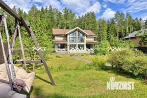 Дом 260м², 2-этажный, участок 12 сот.  