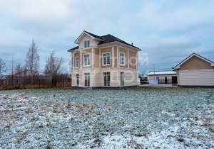 Дом 300м², 3-этажный, участок 16 сот.  