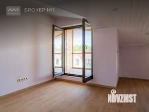 Таунхаус 224м², 3-этажный, участок 2 сот.  