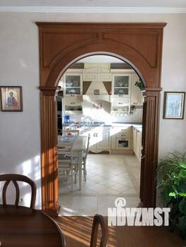 Дом 700м², 3-этажный, участок 41 сот.  