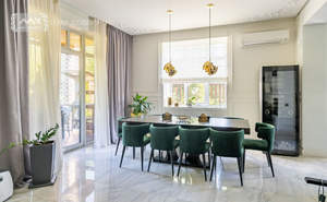 Дом 404м&sup2;, 3-этажный, участок 6 сот.  