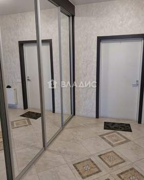 Дом 240м², 2-этажный, участок 9 сот.  