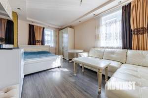 Дом 195м², 3-этажный, участок 8 сот.  