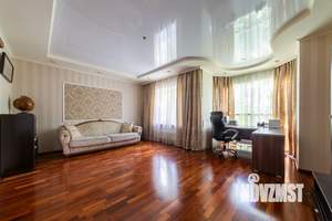 Таунхаус 240м², 4-этажный, участок 2 сот.  