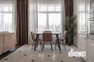 Таунхаус 130м², 2-этажный, участок 1 сот.  