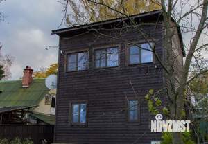 Дом 100м&sup2;, 2-этажный, участок 10 сот.  