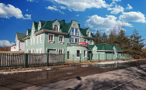 Дом 857м², 3-этажный, участок 9 сот.  