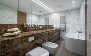 Дом 281м², 4-этажный, участок 3 сот.  