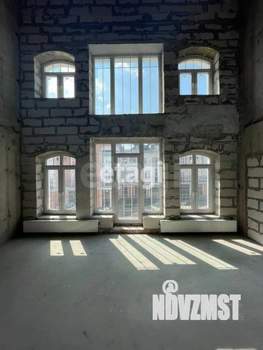 Таунхаус 184м², 3-этажный, участок 1 сот.  