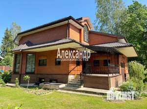 Дом 267м², 3-этажный, участок 14 сот.  