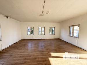 Коттедж 243м², 2-этажный, участок 10 сот.  