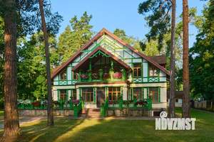 Дом 710м², 3-этажный, участок 50 сот.  