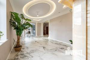 Дом 320м², 2-этажный, участок 12 сот.  