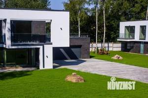 Коттедж 898м², 2-этажный, участок 20 сот.  