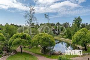 Дом 640м², 3-этажный, участок 17 сот.  