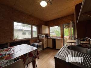 Дом 240м&sup2;, 2-этажный, участок 10 сот.  