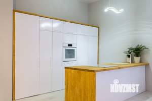 Коттедж 224м², 2-этажный, участок 6 сот.  