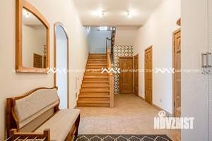 Дом 340м², 3-этажный, участок 16 сот.  