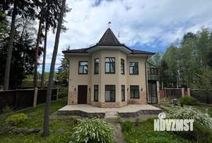 Дом 274м², 3-этажный, участок 12 сот.  