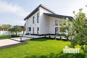 Дом 215м&sup2;, 2-этажный, участок 12 сот.  