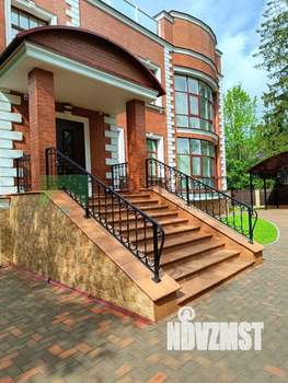 Дом 557м², 3-этажный, участок 18 сот.  