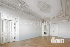 Дом 1187м², 3-этажный, участок 1 сот.  