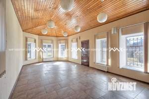 Дом 600м², 3-этажный, участок 14 сот.  