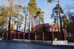 Дом 740м², 2-этажный, участок 14 сот.  