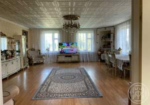 Дом 250м², 2-этажный, участок 6 сот.  