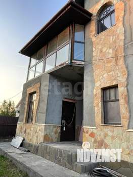 Дом 578м², 3-этажный, участок 17 сот.  