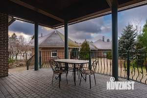 Дом 283м², 3-этажный, участок 32 сот.  