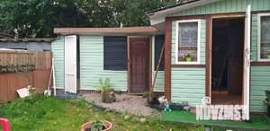 Дом 130м&sup2;, 2-этажный, участок 3 сот.  