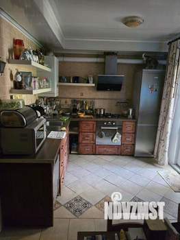 Дом 216м², 9-этажный, участок 2 сот.  
