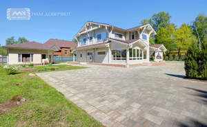 Дом 448м&sup2;, 2-этажный, участок 16 сот.  