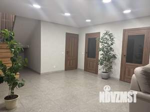 Дом 322м², 2-этажный, участок 6 сот.  