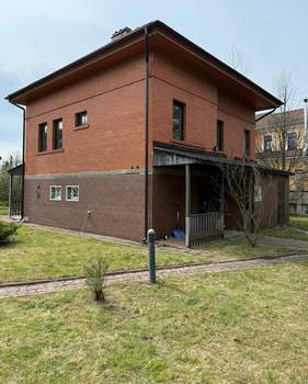Дом 150м², 2-этажный, участок 30 сот.  