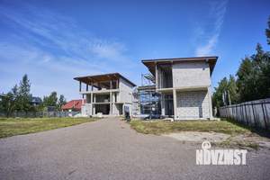 Коттедж 1700м², 2-этажный, участок 28 сот.  