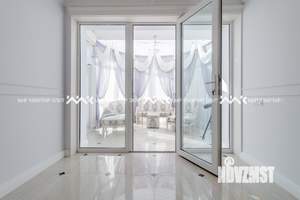 Таунхаус 327м², 4-этажный, участок 2 сот.  