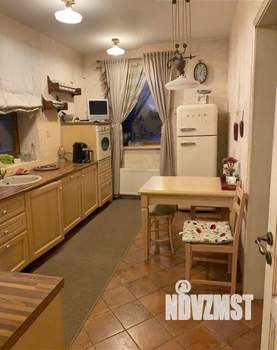 Дом 250м², 2-этажный, участок 26 сот.  