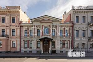 Дом 1187м&sup2;, 3-этажный, участок 1 сот.  