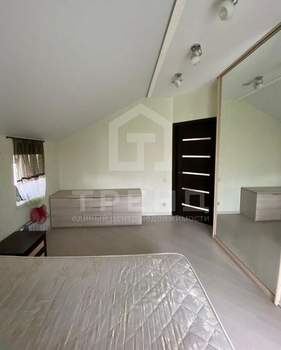 Дом 100м², 2-этажный, участок 9 сот.  